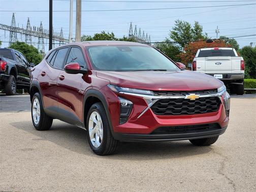2025 Chevrolet Trax LS