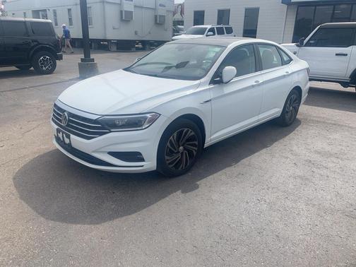 2019 Volkswagen Jetta 1.4T SEL Premium