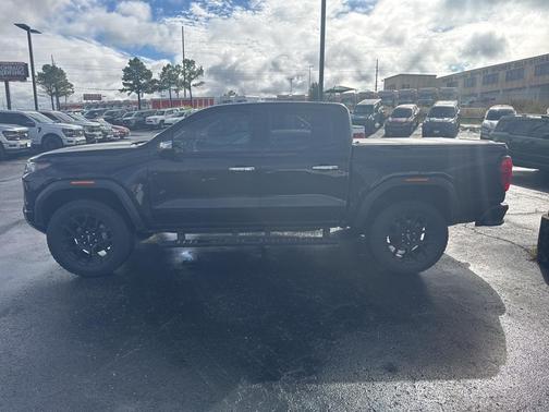 2023 GMC Canyon Denali