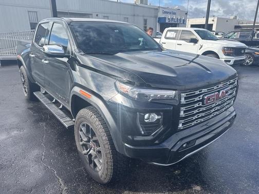 2023 GMC Canyon Denali
