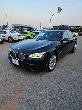 2015 BMW 750 i
