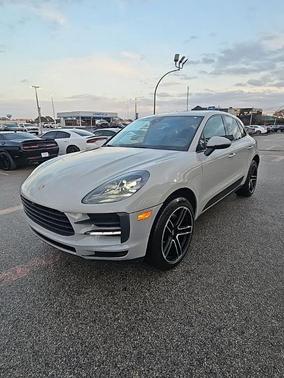 2021 Porsche Macan Base