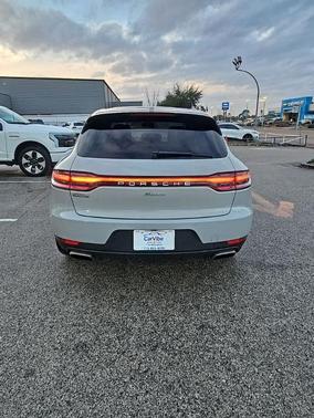 2021 Porsche Macan Base