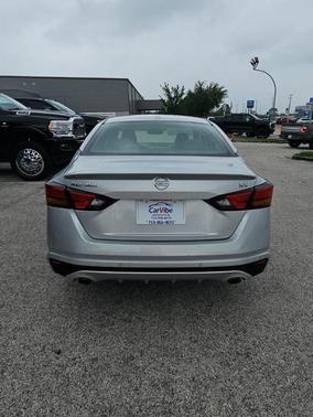 Brilliant Silver Metallic 2019 Nissan Altima 2.5 SV