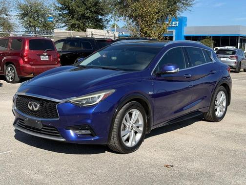 2018 INFINITI QX30 ESSENTIAL