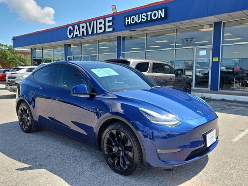 Blue 2022 Tesla Model Y Long Range
