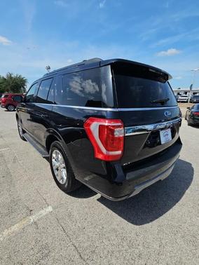 Blue Metallic 2021 Ford Expedition XLT
