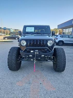 2022 Jeep Gladiator Sport