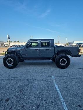 2022 Jeep Gladiator Sport