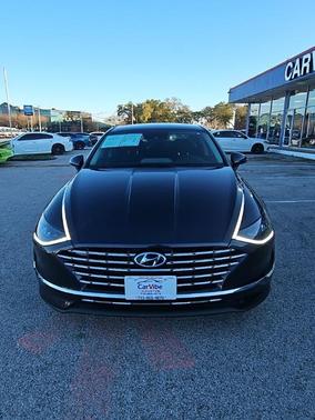 2022 Hyundai SONATA Hybrid Blue