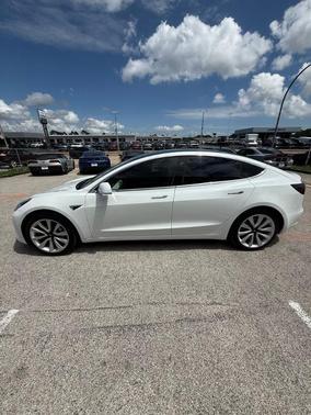 White 2019 Tesla Model 3 Long Range