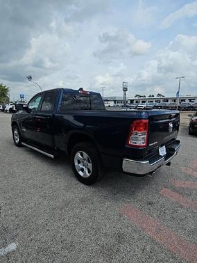 Patriot Blue Pearlcoat 2022 RAM 1500 Big Horn