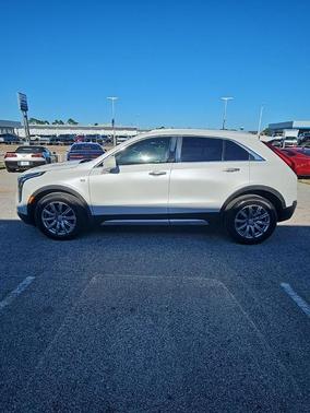 2020 Cadillac XT4 Premium Luxury