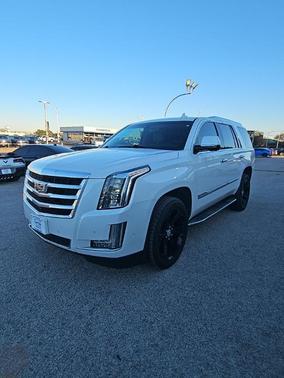 2019 Cadillac Escalade Standard