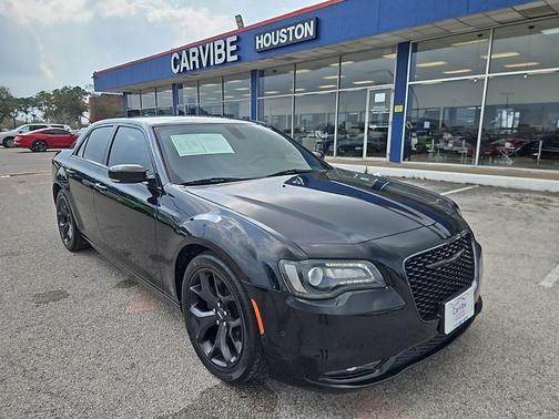 2021 Chrysler 300 S