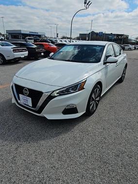 2022 Nissan Altima 2.5 SV