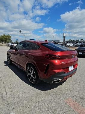 Flamenco Red Metallic 2021 BMW X6 M50i