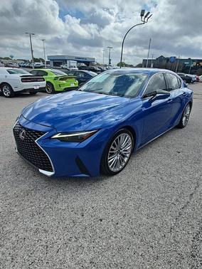 2022 Lexus IS 300 Base