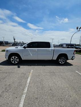 Bright White Clearcoat 2022 RAM 1500 Big Horn