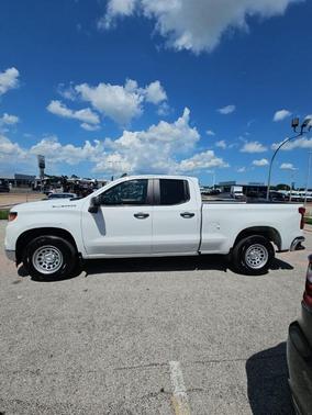 Summit White 2023 Chevrolet Silverado 1500 WT