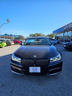 2018 BMW 750 i