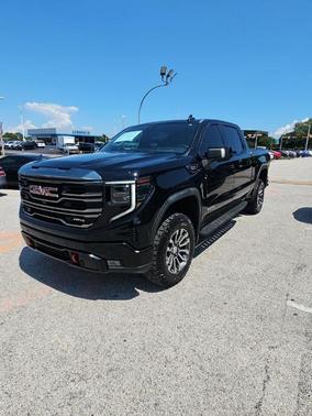 Onyx Black 2023 GMC Sierra 1500 AT4