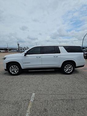 2022 Chevrolet Suburban Premier