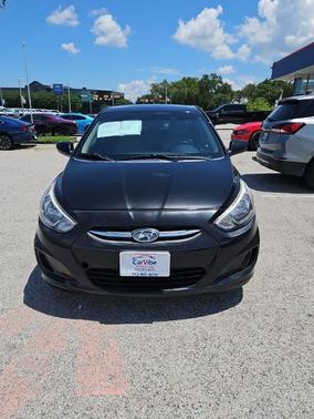 Ultra Black 2017 Hyundai Accent Value Edition