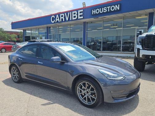 Gray 2019 Tesla Model 3