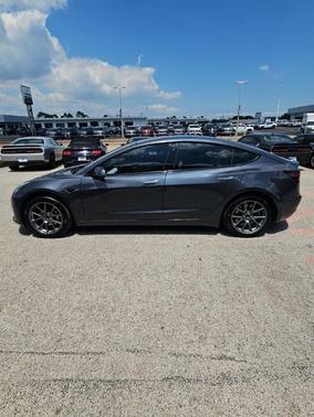 Gray 2019 Tesla Model 3