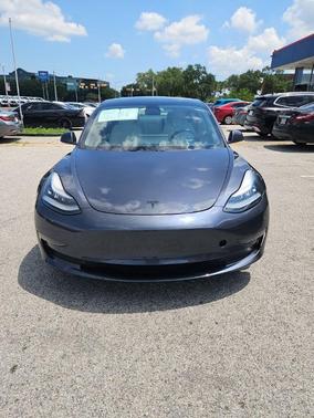 Gray 2019 Tesla Model 3