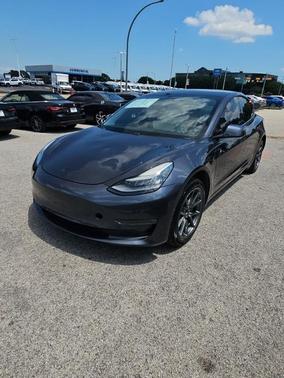 Gray 2019 Tesla Model 3