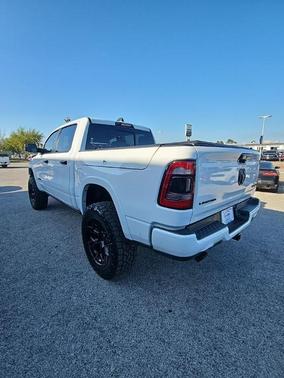 Bright White Clearcoat 2024 RAM 1500 Limited