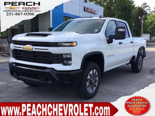 Summit White 2026 Chevrolet Silverado 2500 Custom