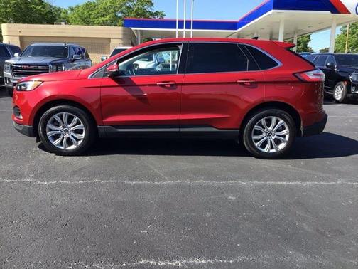 2023 Ford Edge Titanium