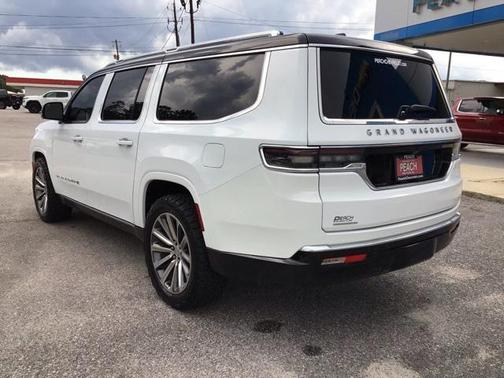 2023 Jeep Grand Wagoneer L 4x4