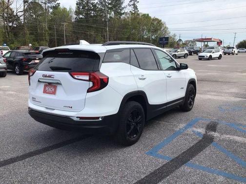 2022 GMC Terrain AWD AT4