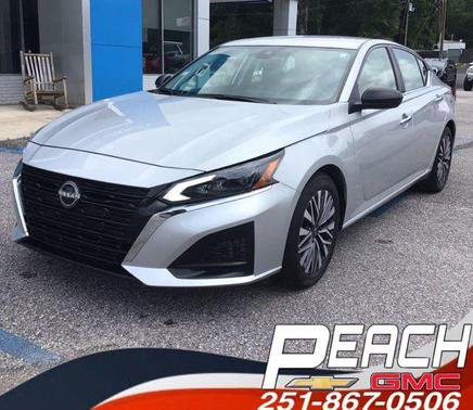 Brilliant Silver Metallic 2025 Nissan Altima 2.5 SV