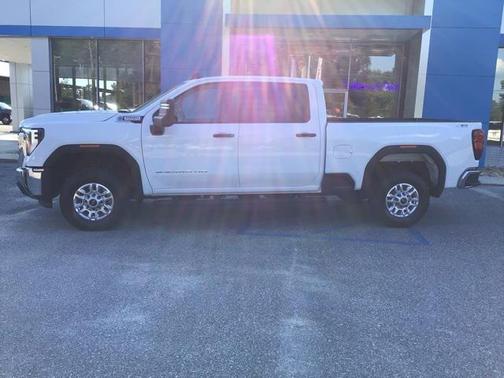 2025 GMC Sierra 2500 Base