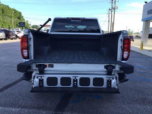 Quicksilver Metallic 2021 GMC Sierra 2500 SLE
