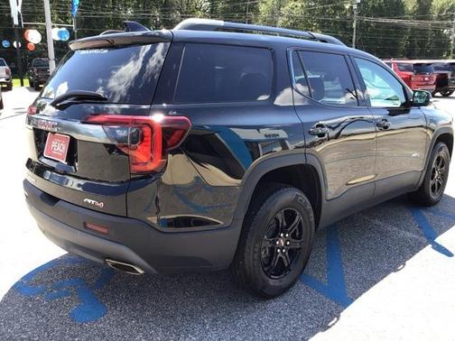 2021 GMC Acadia AWD AT4