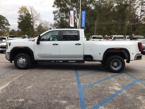 2026 GMC Sierra 3500 Base
