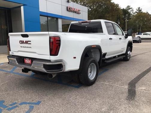 2026 GMC Sierra 3500 Base