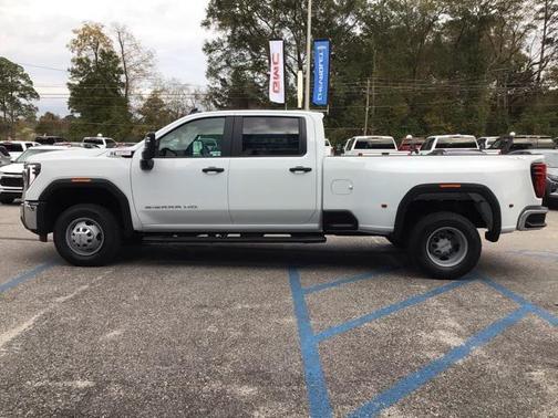2026 GMC Sierra 3500 Base
