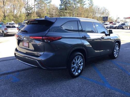 2021 Toyota Highlander Platinum