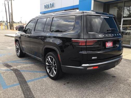 2022 Jeep Wagoneer Series III 4x2