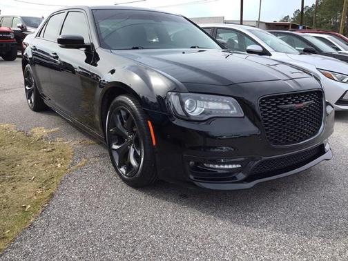 2023 Chrysler 300 Touring