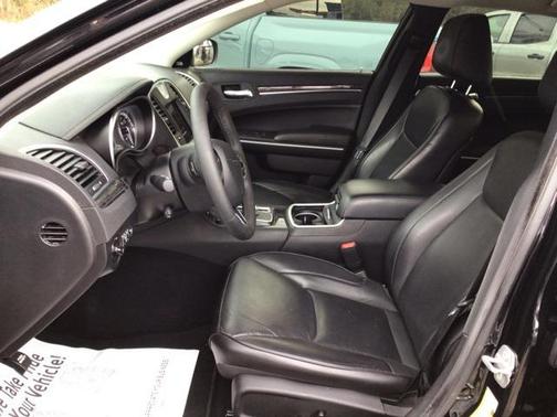 2023 Chrysler 300 Touring