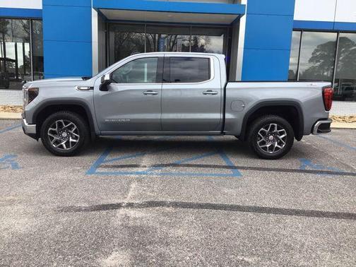 2026 GMC Sierra 1500 SLE