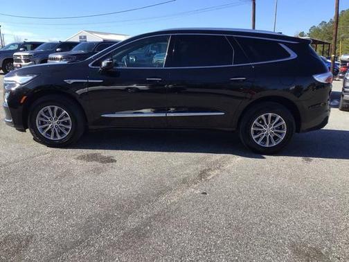 2023 Buick Enclave Essence AWD